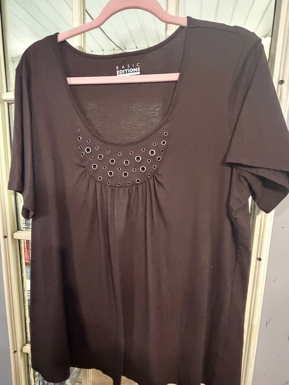 Basic Editions Brown Short Sleeve Scoop Neck Tee with Grommet Detail